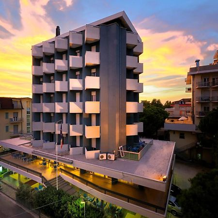 Hotel Raffaello Bellaria-Igea Marina Esterno foto