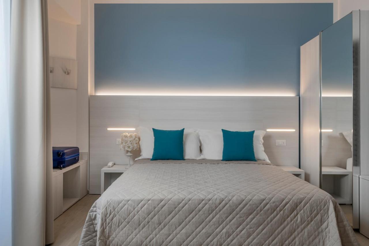 Hotel Raffaello Bellaria-Igea Marina Esterno foto