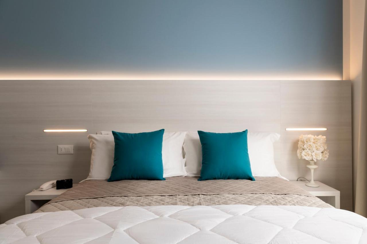 Hotel Raffaello Bellaria-Igea Marina Esterno foto
