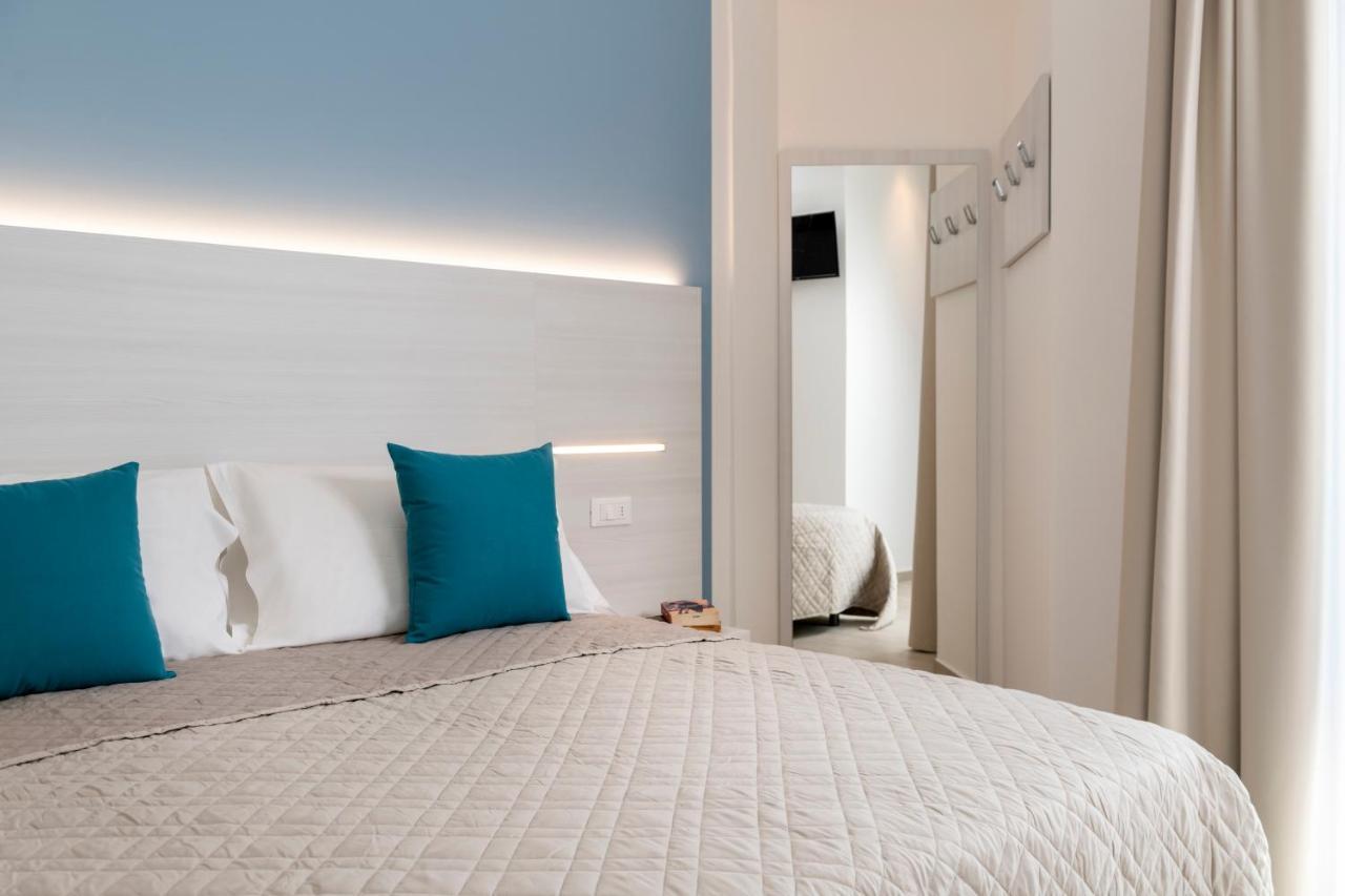 Hotel Raffaello Bellaria-Igea Marina Esterno foto