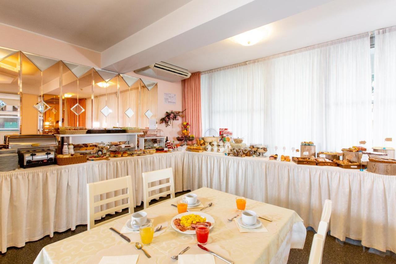 Hotel Raffaello Bellaria-Igea Marina Esterno foto