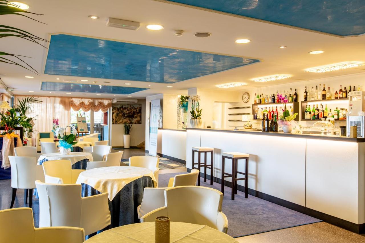 Hotel Raffaello Bellaria-Igea Marina Esterno foto