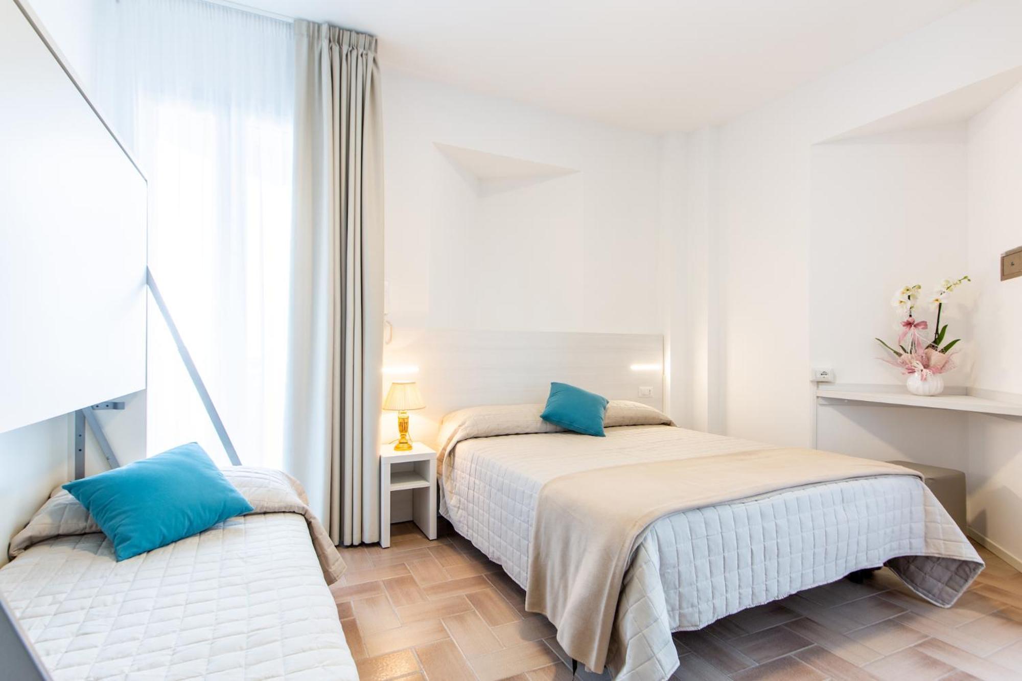 Hotel Raffaello Bellaria-Igea Marina Esterno foto
