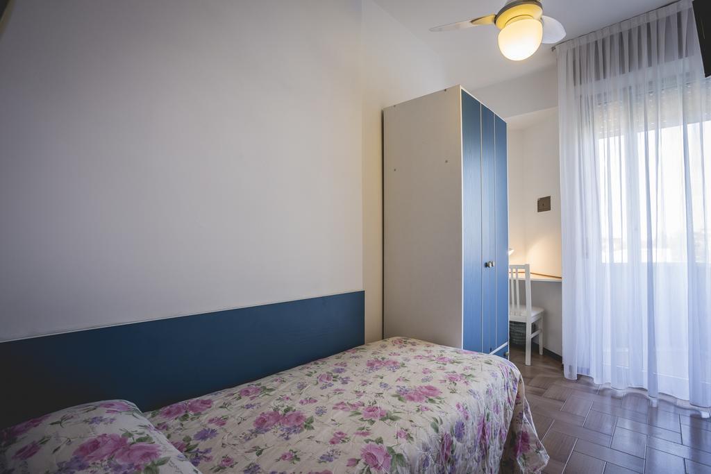 Hotel Raffaello Bellaria-Igea Marina Esterno foto