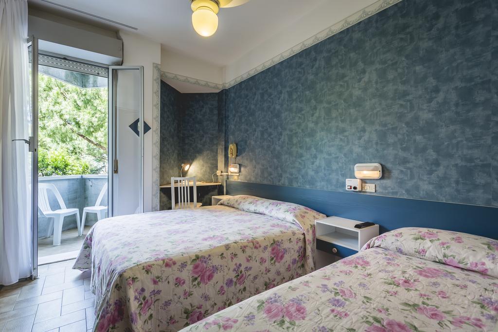 Hotel Raffaello Bellaria-Igea Marina Esterno foto